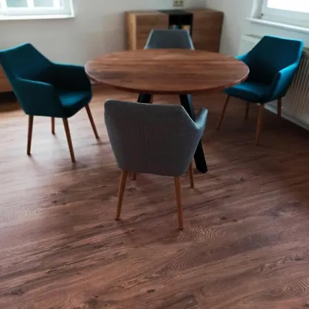 Gaestezimmer / Weingut Peter 3*