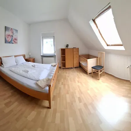 Gaestezimmer / Weingut Peter 3* Wachenheim an der Weinstraße