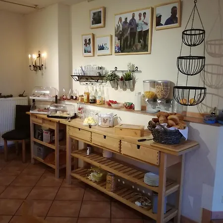Gaestezimmer / Weingut Peter 3* Wachenheim an der Weinstrasse