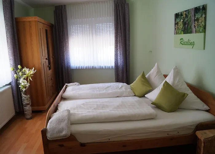 Gaestezimmer / Weingut Peter Guest house Wachenheim an der Weinstrasse