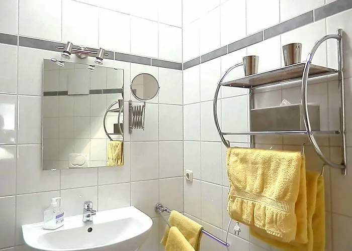 Gaestezimmer / Weingut Peter