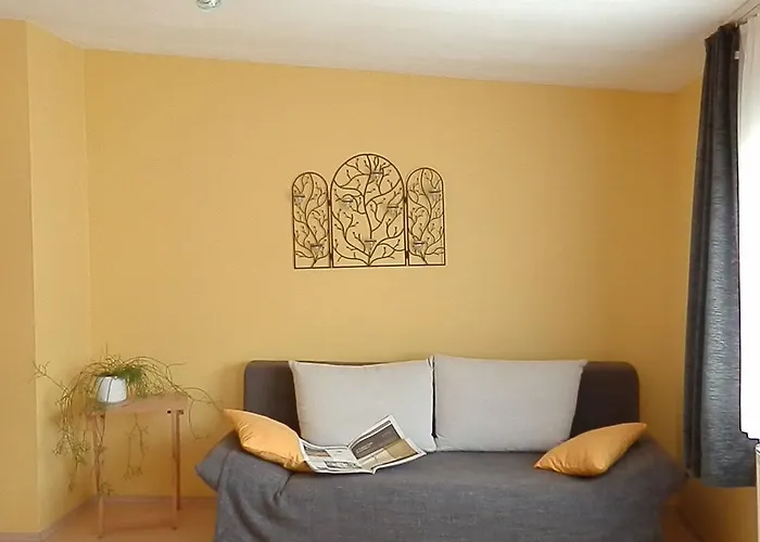 Гостевой дом Gaestezimmer / Weingut Peter Вахенхайм-ан-дер-Вайнштрасе